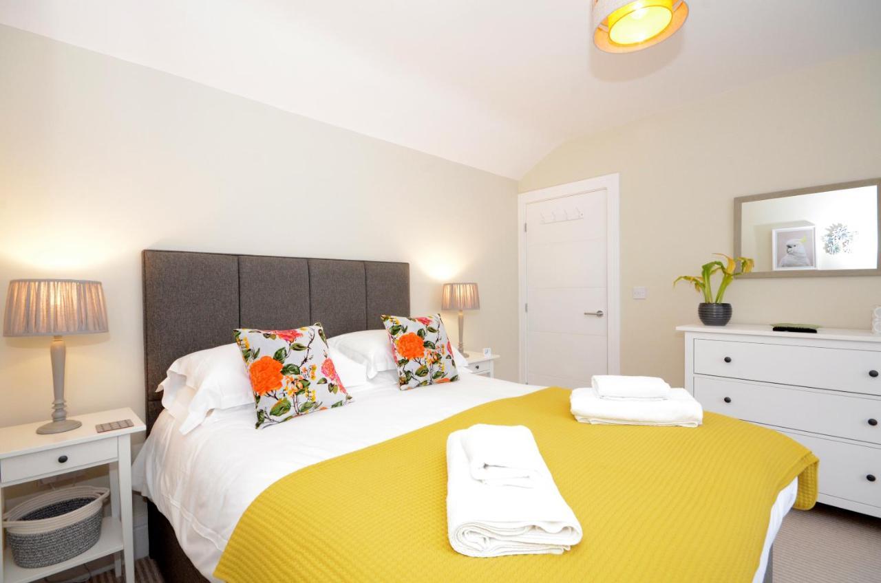The Mews - 2 Bedroom Luxury, Spacious House With Free Parking 요크 외부 사진